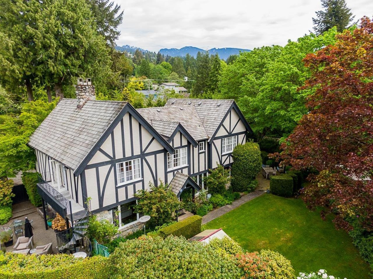 Suite Smart West Vancouver Bagian luar foto
